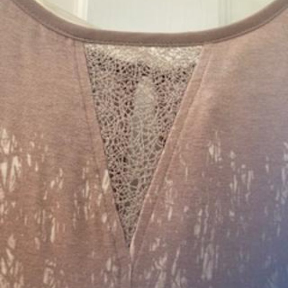Lisa Rinna Sleeveless Tunic - Picture 2 of 6